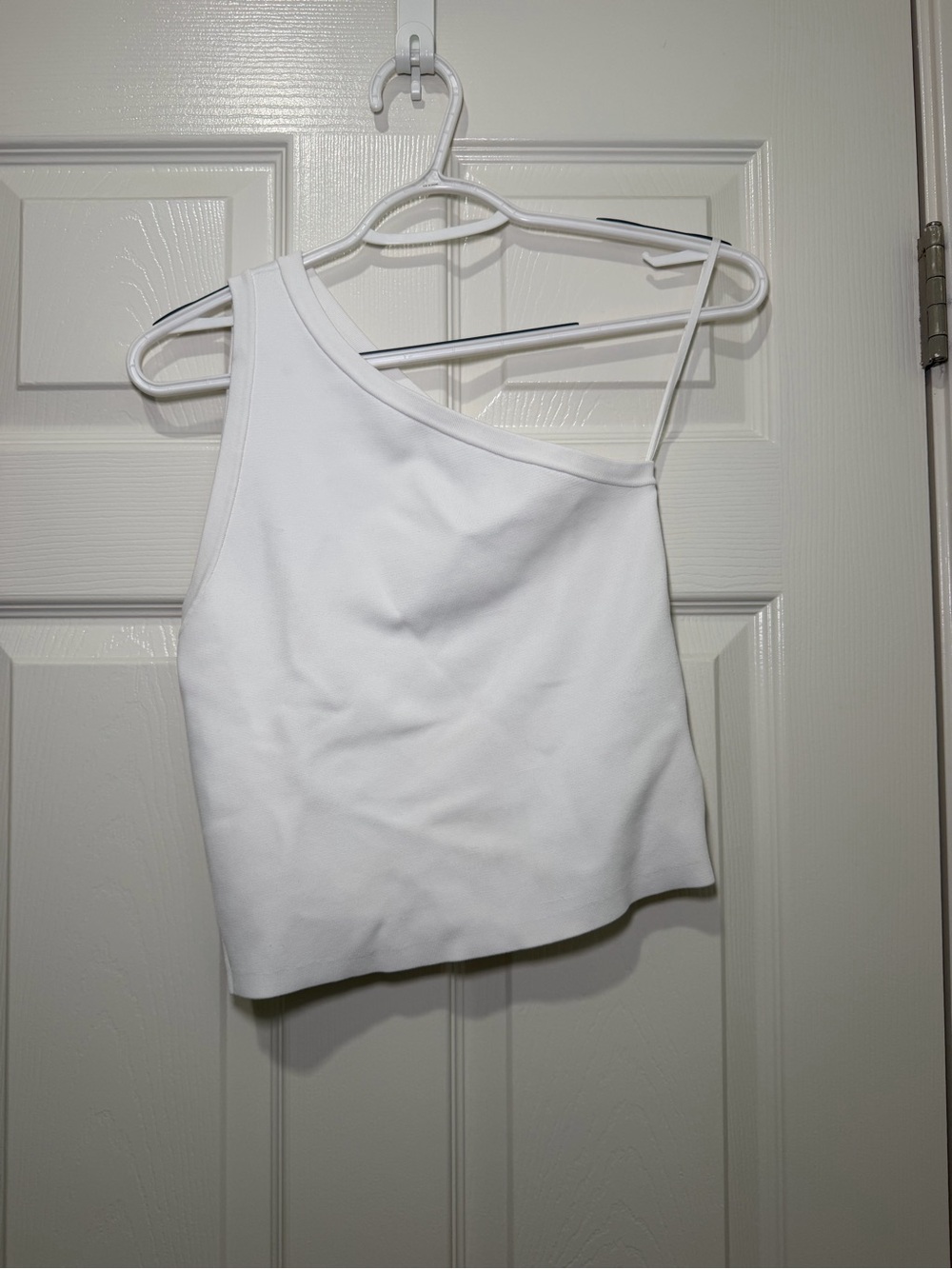 Alice + Olivia Asymmetric One-Shoulder White Crop Top
